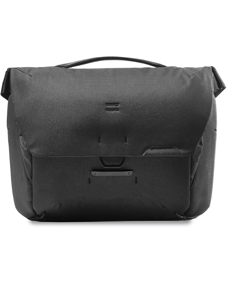 Peak Design 13 L Everyday Messenger V2 3 Peak Design 13 L Everyday Messenger V2